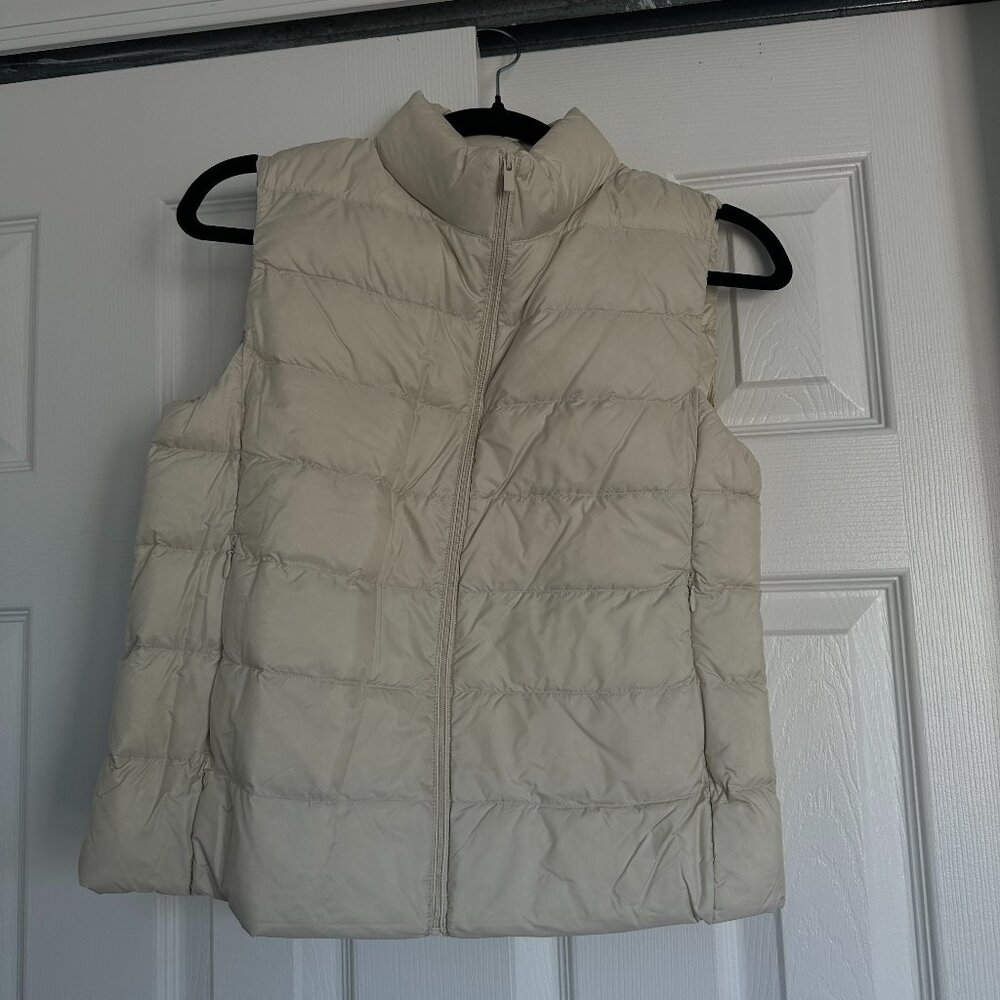NEW! Ultra light down vest